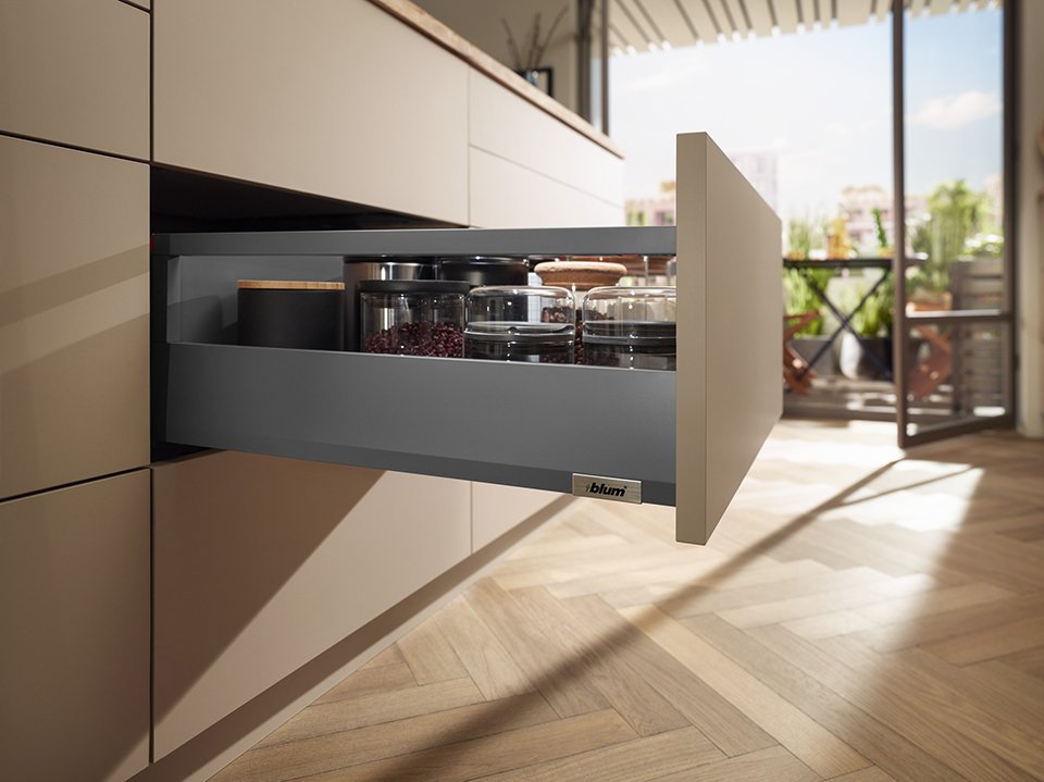 Blum Merivobox, stalčiaus furnitūros komplektas E relingas 300 mm/40 kg, tamsiai pilkas OG, INSERTA