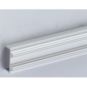 Hettich 76479/2 SlideLine 97 apatinis bėgis, 2000 mm, sidabro anoduota